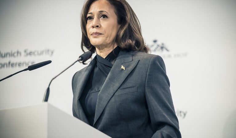 Kamala Harris Just Gave Democrats a 2028 Headache They Thought They’d Never See Again