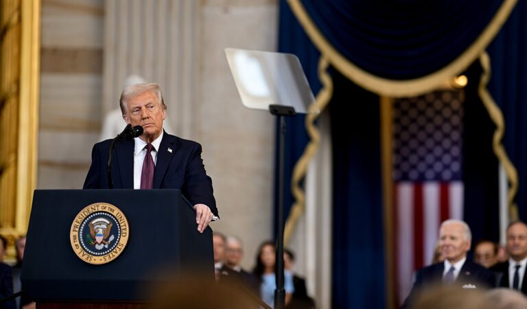 One RINO Turncoat Just Sucker Punched Trump With This 2026 Betrayal