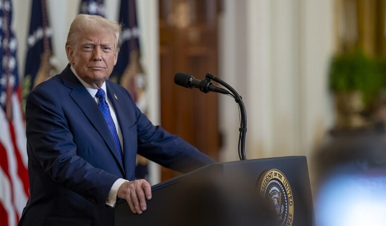 The Trump White House Called a RINO a Backstabber: This Explosive Five-Letter Name